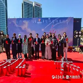 扒开未发育的小泬视频